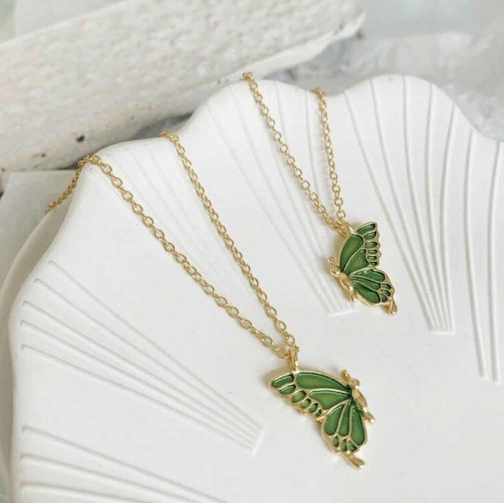 Trendy Beautiful Enamel Butterfly Pendant Locket For Girls and Women - Green - Image 2