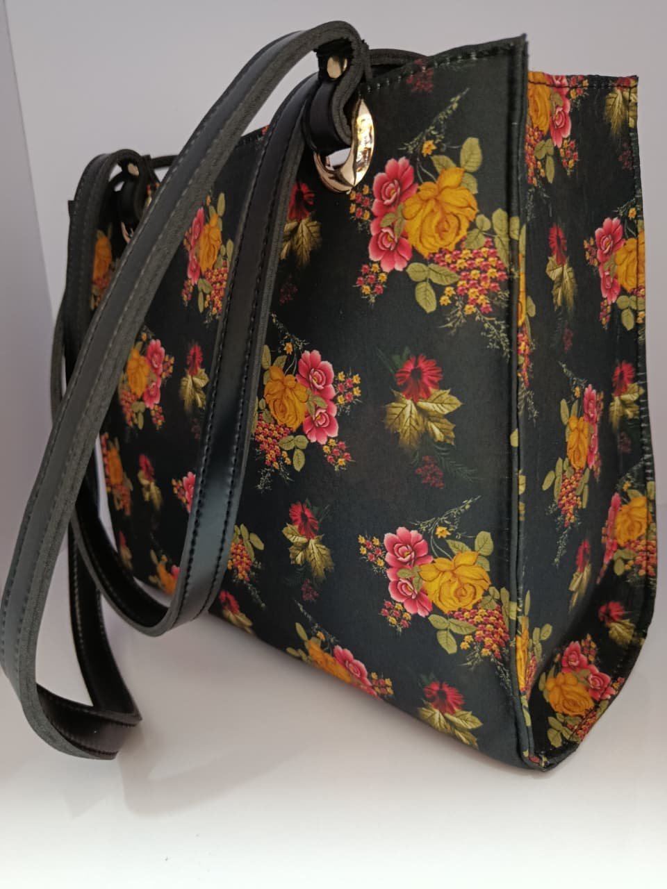 Floral Printed Canvas Tote Bag for Women – Black Handbag with Tassel Charm